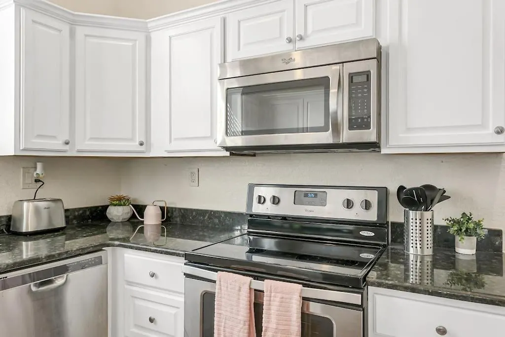 Holiday home Modern Bungalow Less Than 4 Blocks To 7Th Ave In Ybor Tampa
