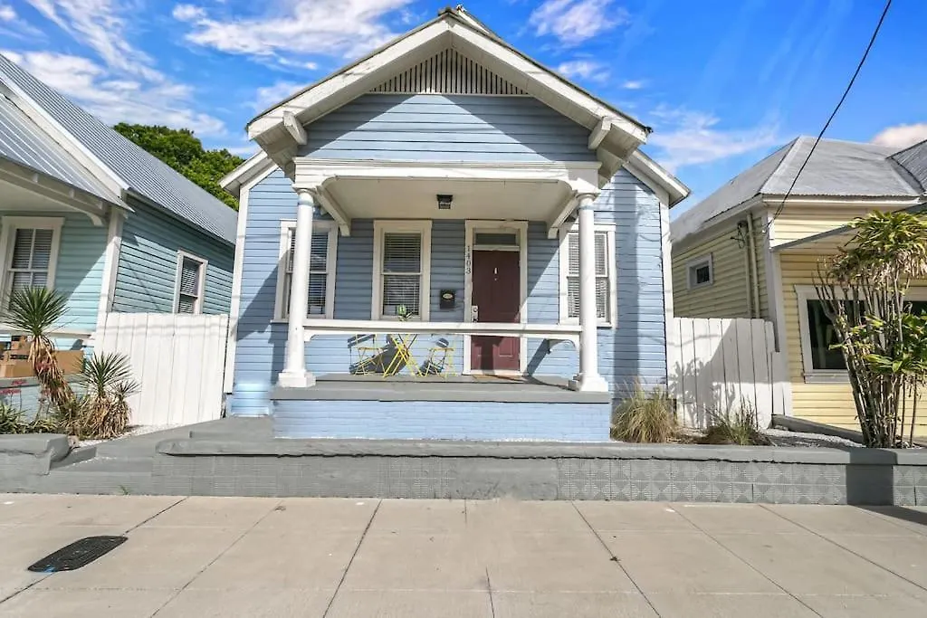 Holiday home Modern Bungalow Less Than 4 Blocks To 7Th Ave In Ybor Tampa United States