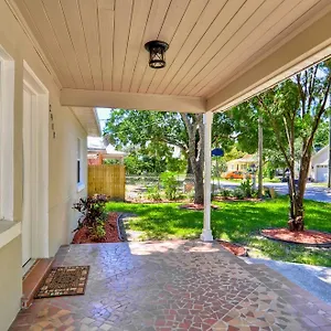 Spacious House With Big Backyard In N. Hyde Park / Close To Downtown Holiday home