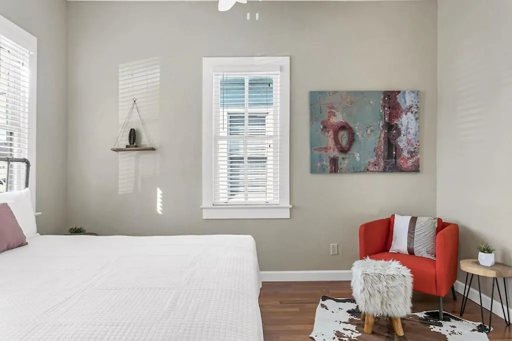 Modern Bungalow Less Than 4 Blocks To 7Th Ave In Ybor Тампа Дом отдыха